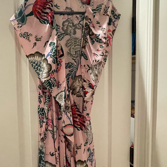NWOT Tory Burch Adelia runway pink floral wrap dress 14 - Picture 3 of 10